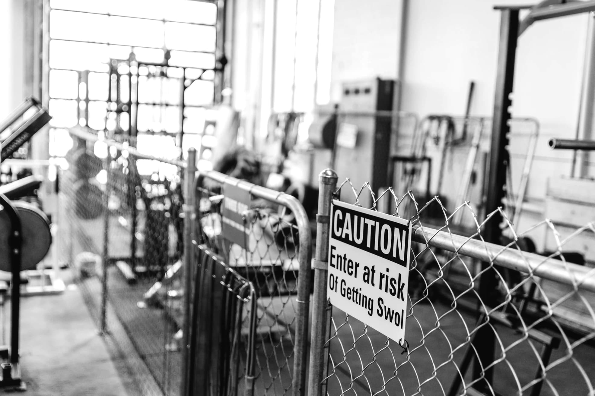 Thee 605 powerlifting cage